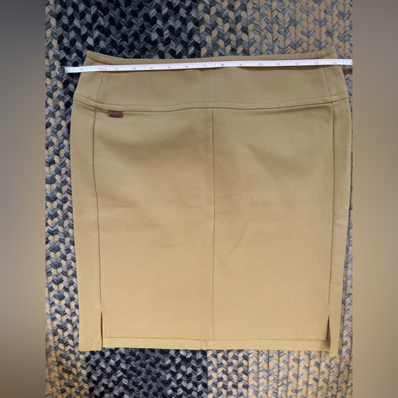 Lacoste‎ Stretch Pencil Skirt, size 36 (women’s 5.5) - Picture 1 of 7